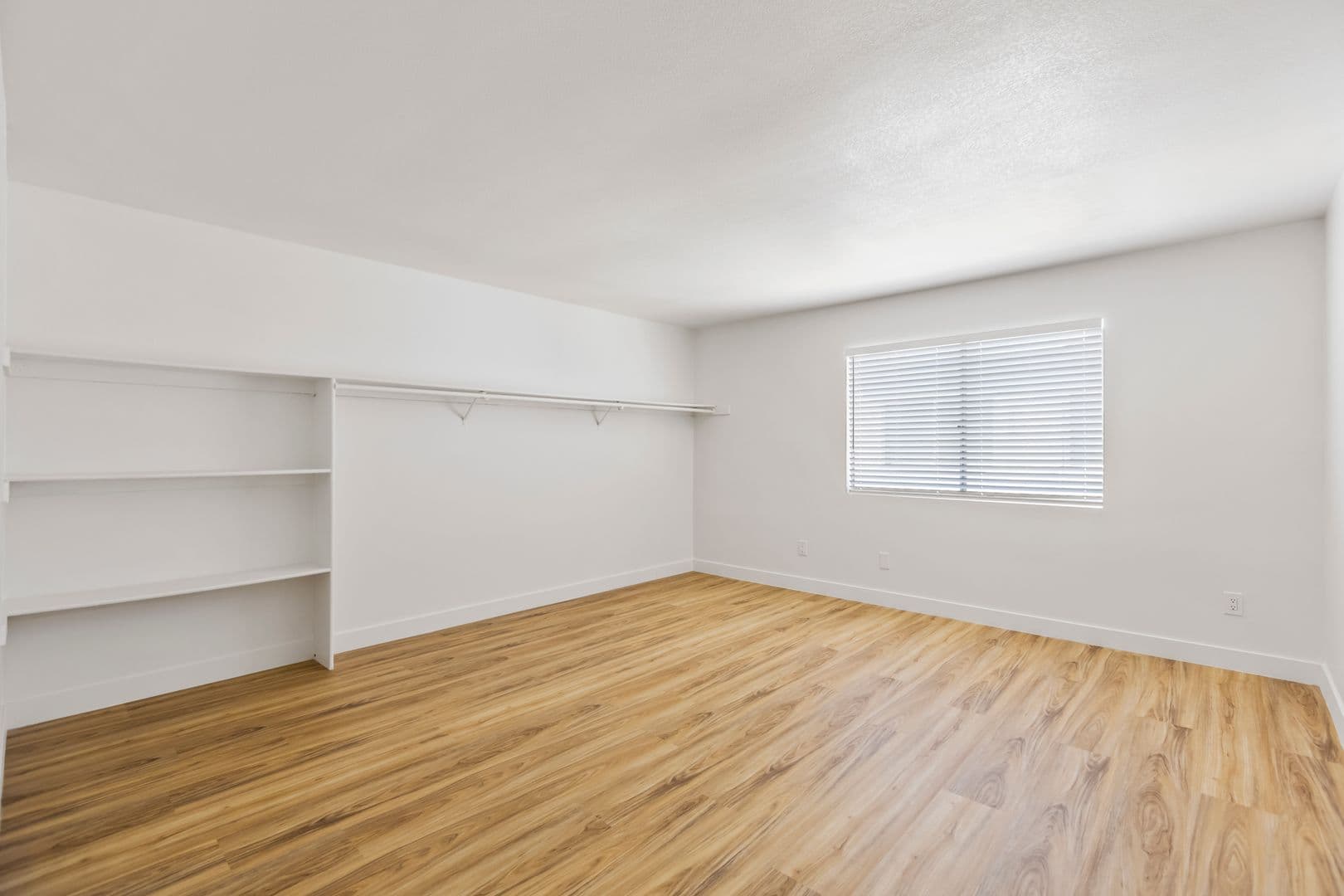 Las Vegas Apartment: 241 W Philadelphia Avenue