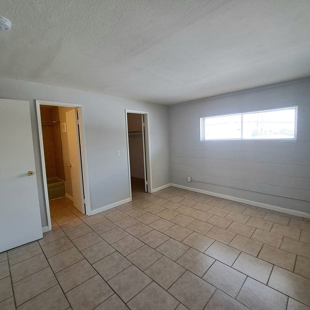 Las Vegas Apartment: 217 W Chicago Avenue