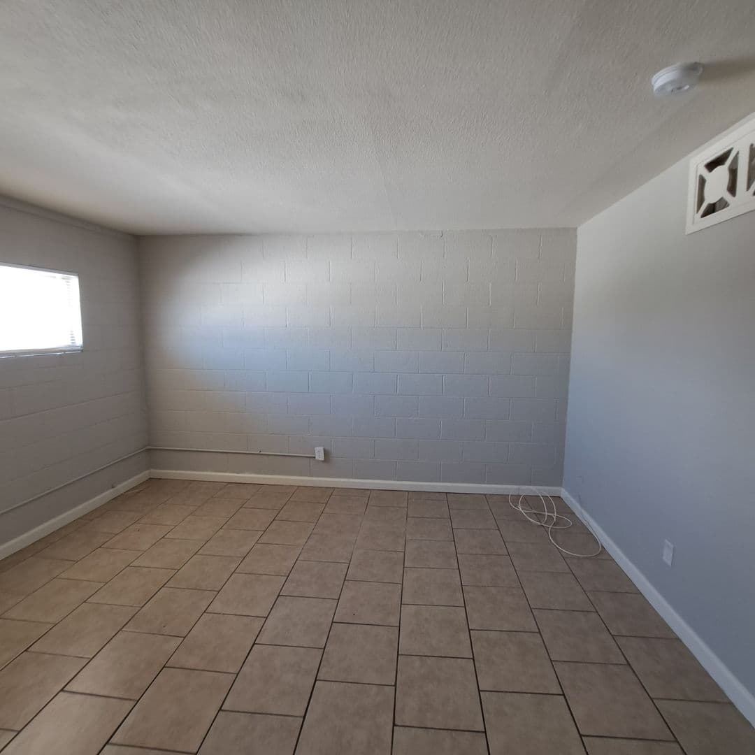 Las Vegas Apartment: 217 W Chicago Avenue