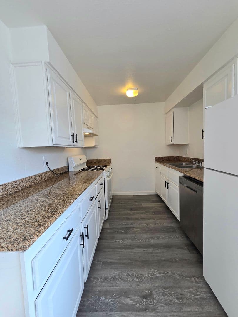 Las Vegas Apartment: 3370 Brussels Street