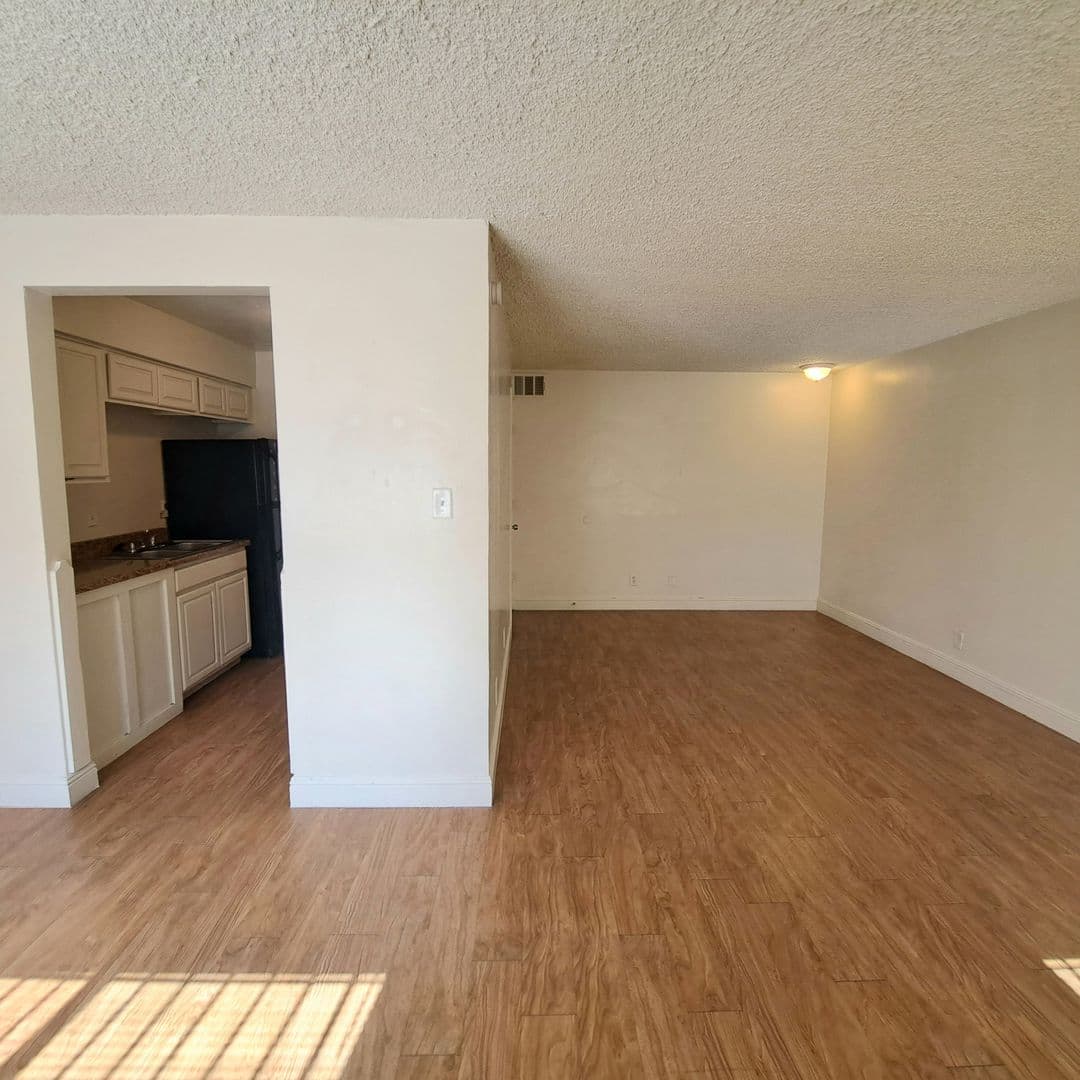 Las Vegas Apartment: 2556 South Van Patten Street
