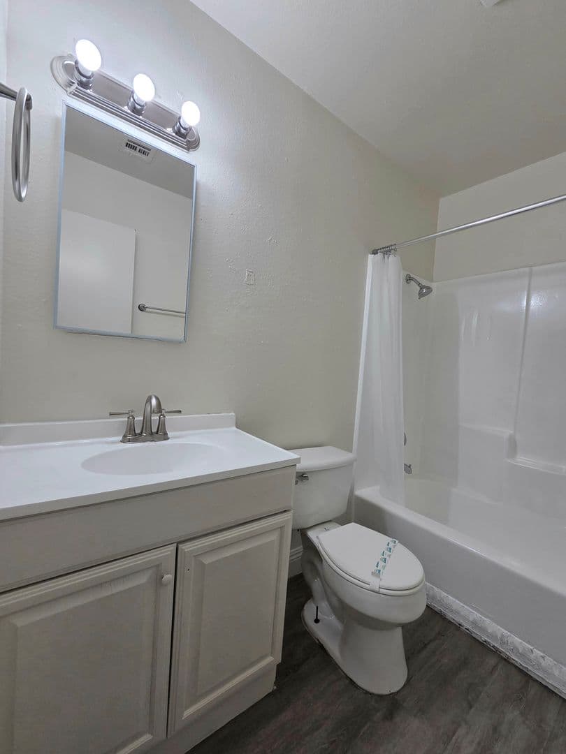 Henderson Apartment: 156 Judy Lane