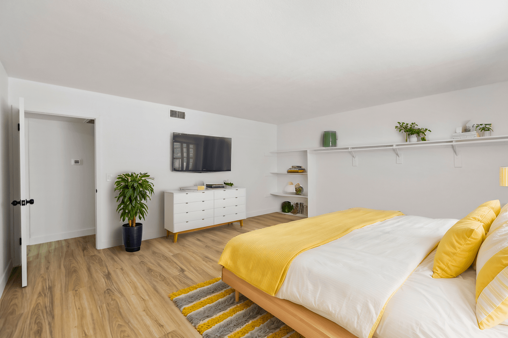 Las Vegas Apartment: 241 W Philadelphia Avenue
