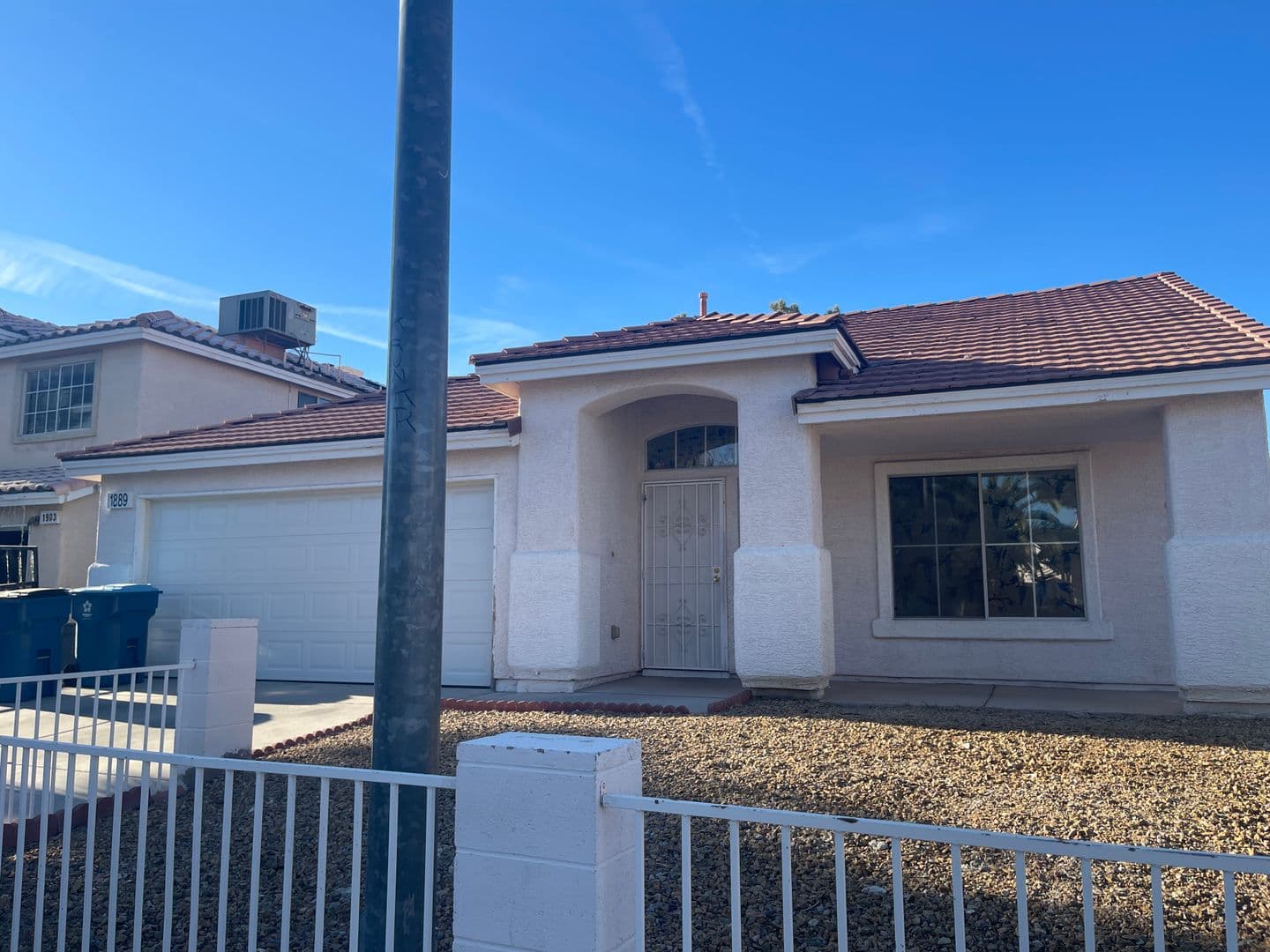 Las Vegas House: 1889 Blue Ribbon Dr