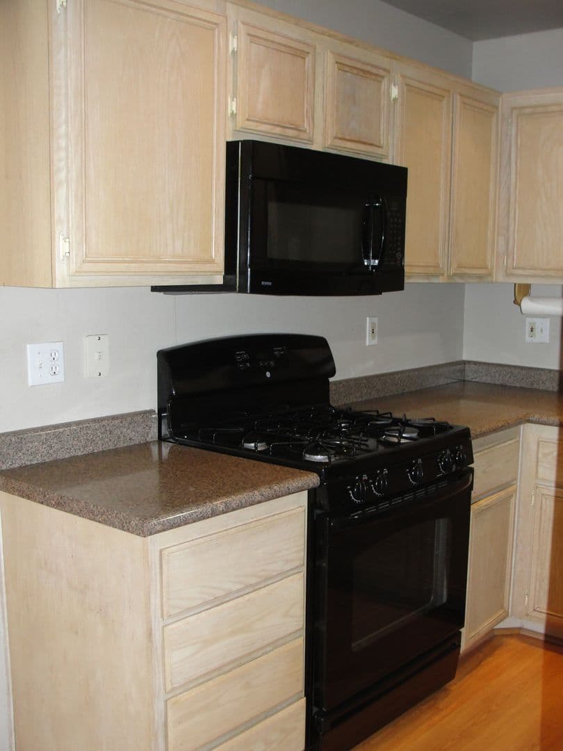 Las Vegas Townhome: 5258 Steinbrenner Ln