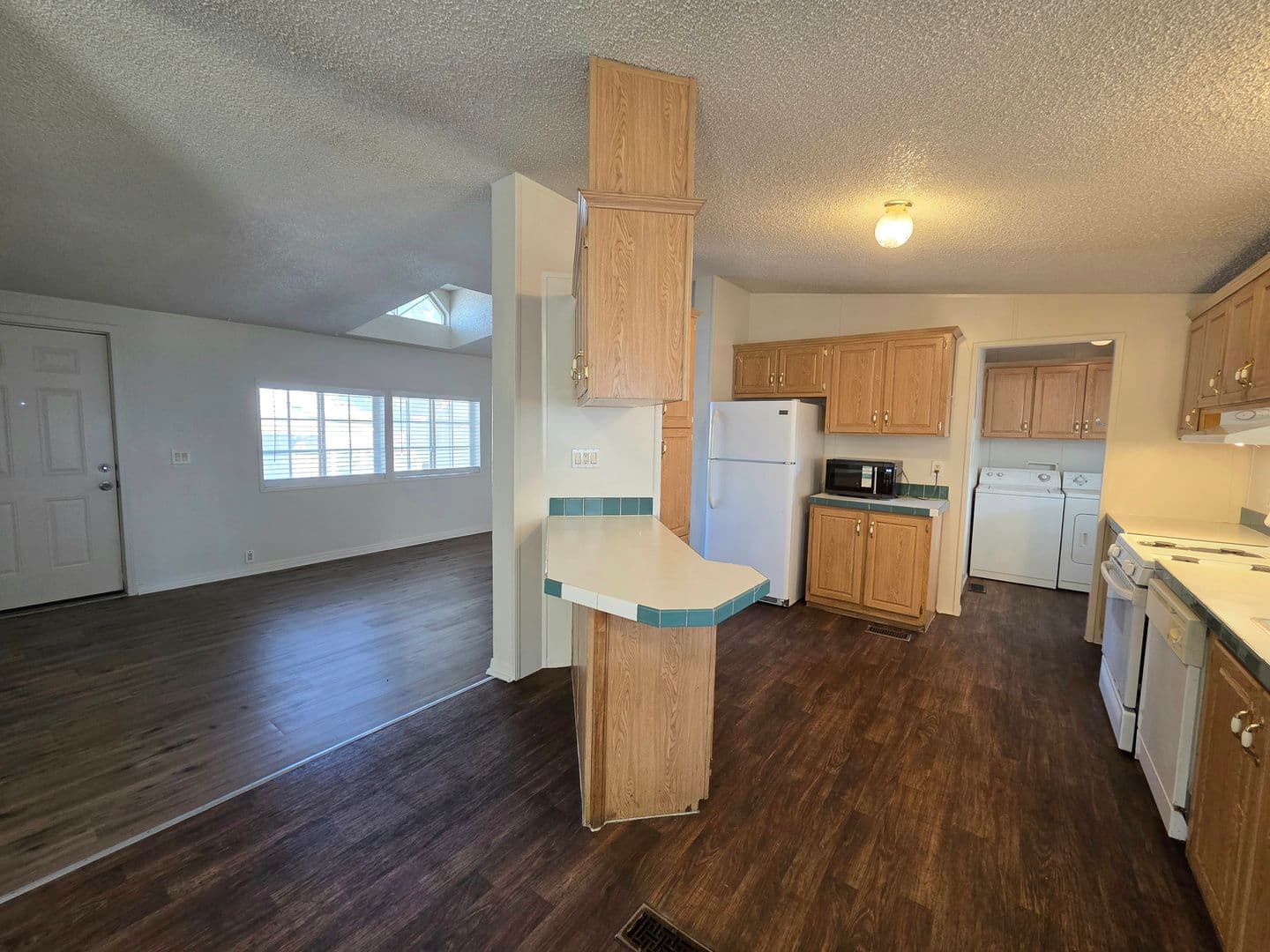 Las Vegas House: 5914 Sassy Rose Drive