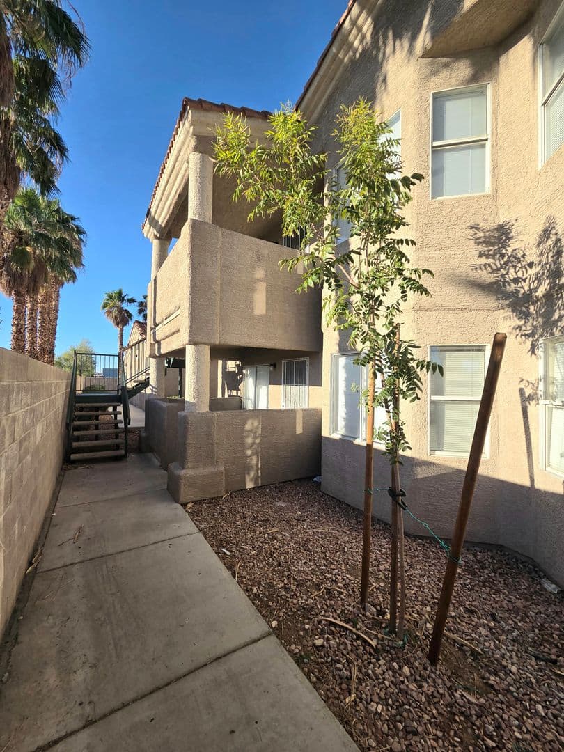 Las Vegas Apartment: 2201 James Bilbray Drive