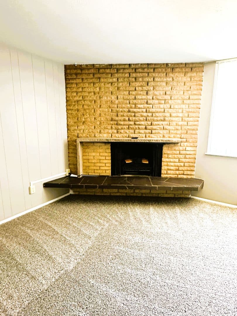 Richland Apartment: 160 Van Giesen