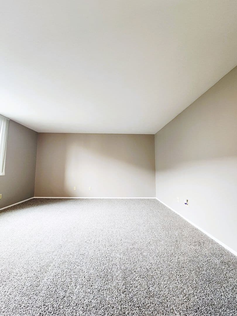 Richland Apartment: 160 Van Giesen