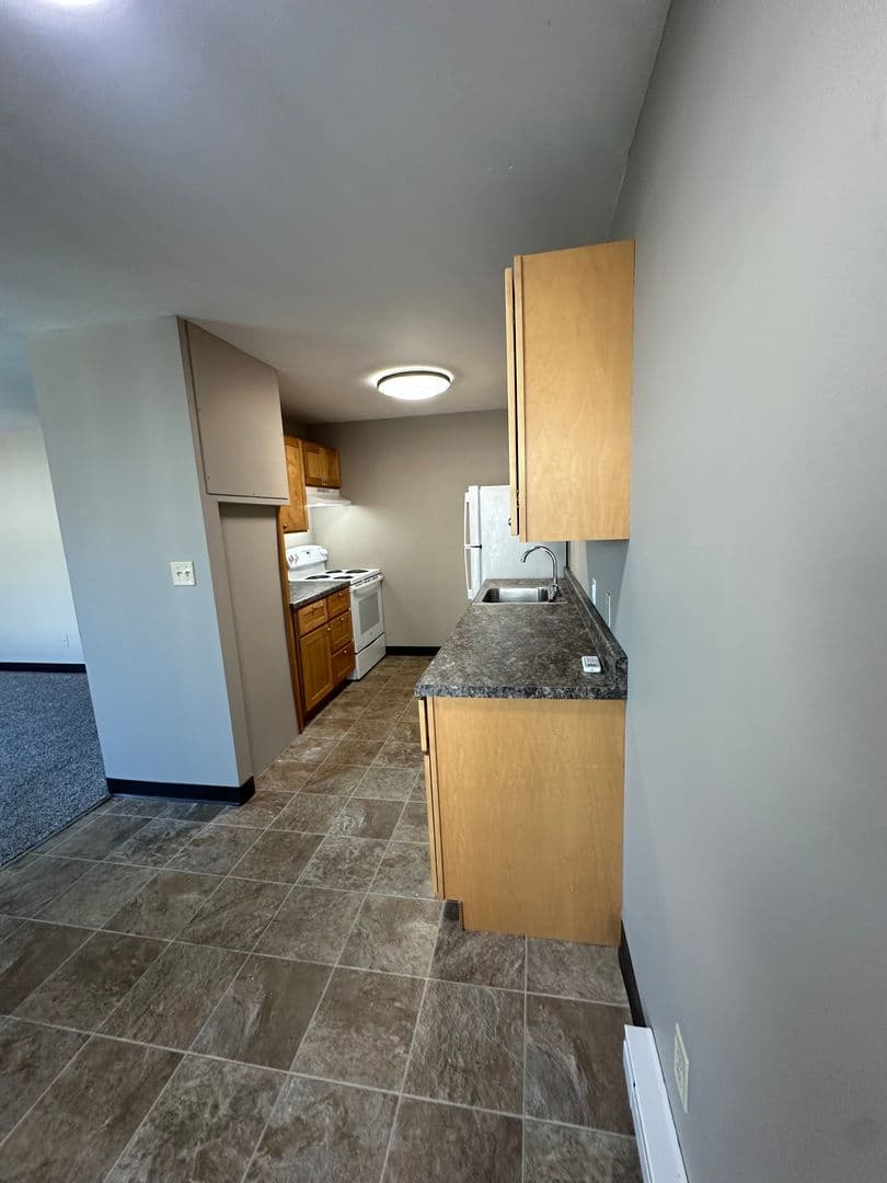 Richland Apartment: 160 Van Giesen