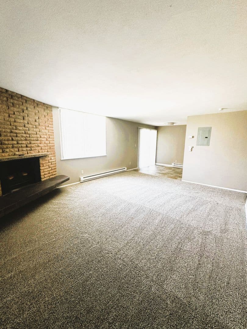 Richland Apartment: 160 Van Giesen