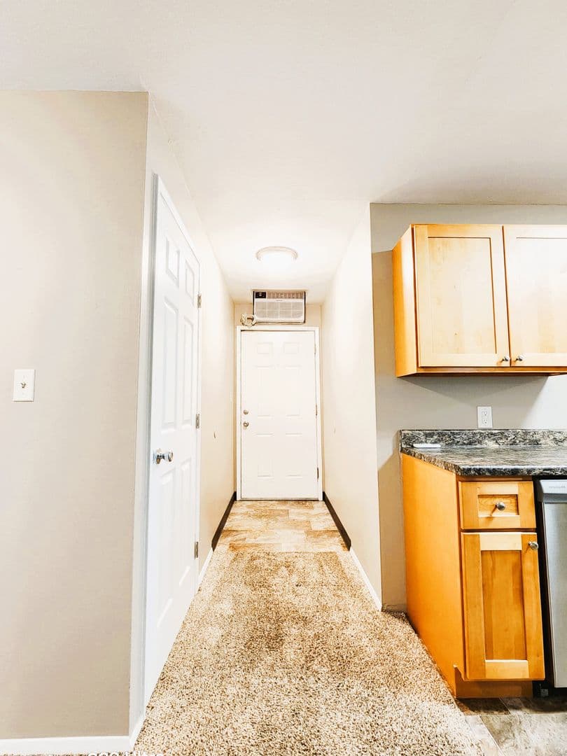 Richland Apartment: 160 Van Giesen
