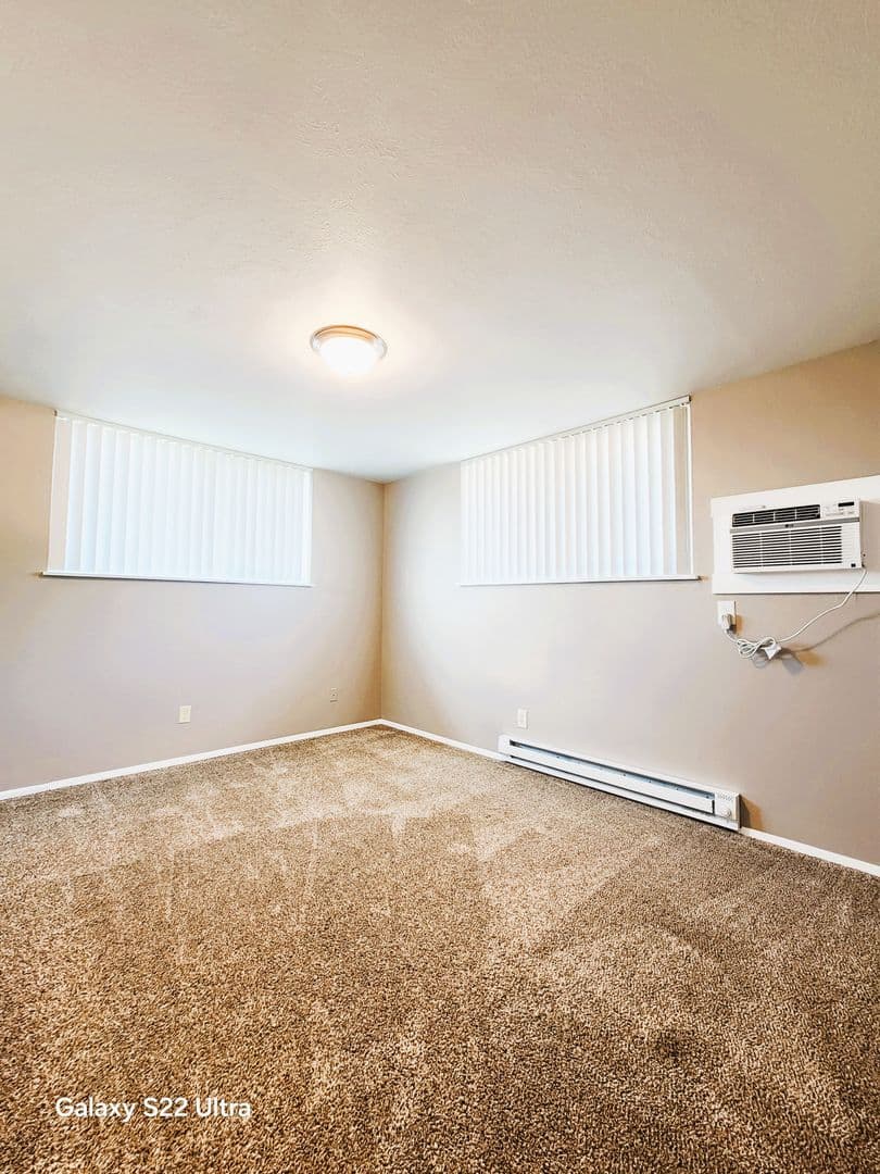 Richland Apartment: 160 Van Giesen