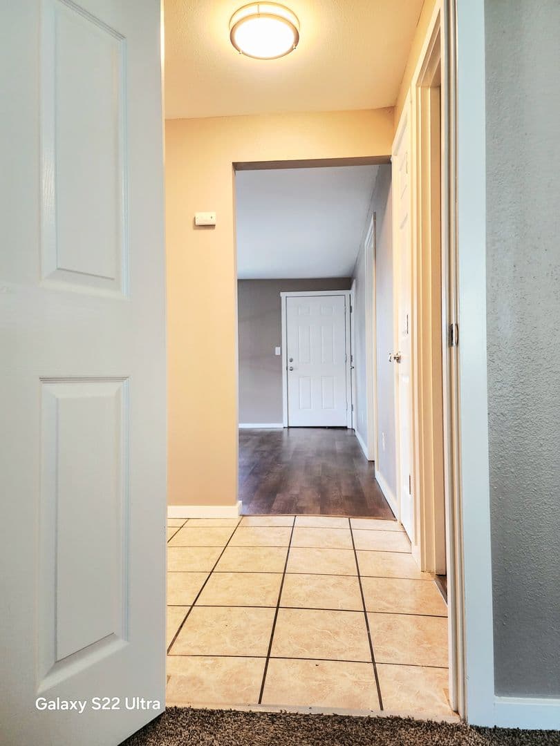 West Richland Apartment: 531 S. 38th Ave
