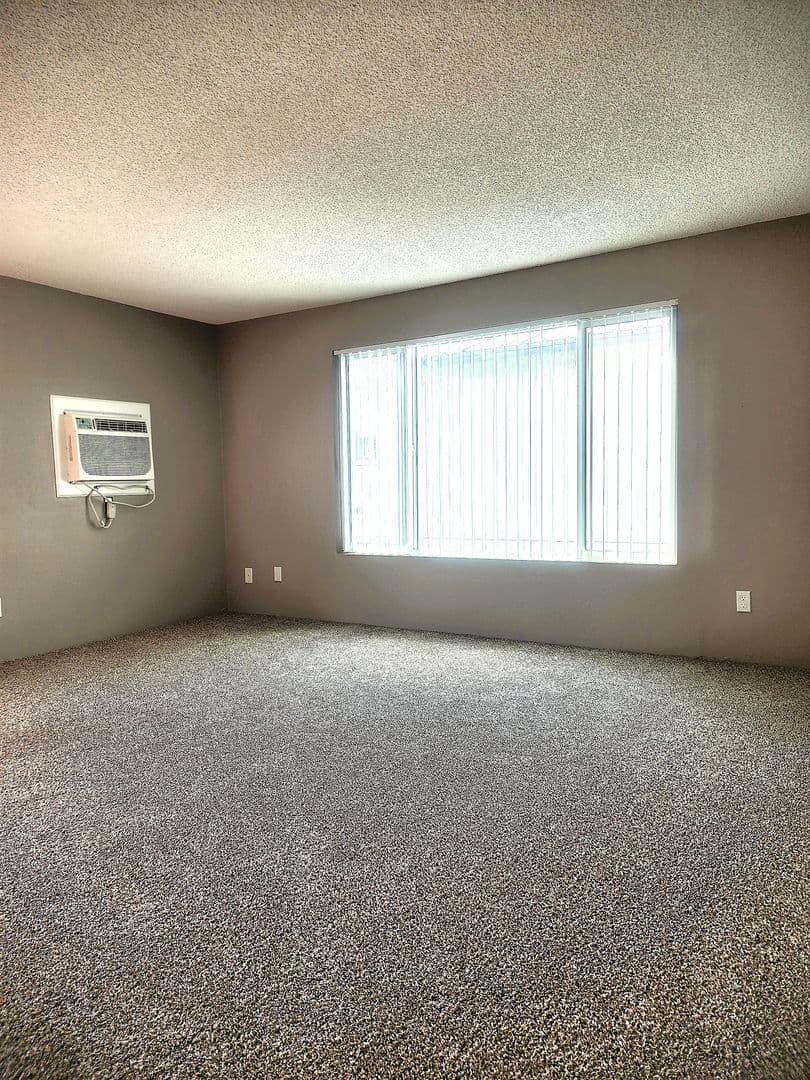 West Richland Apartment: 531 S. 38th Ave
