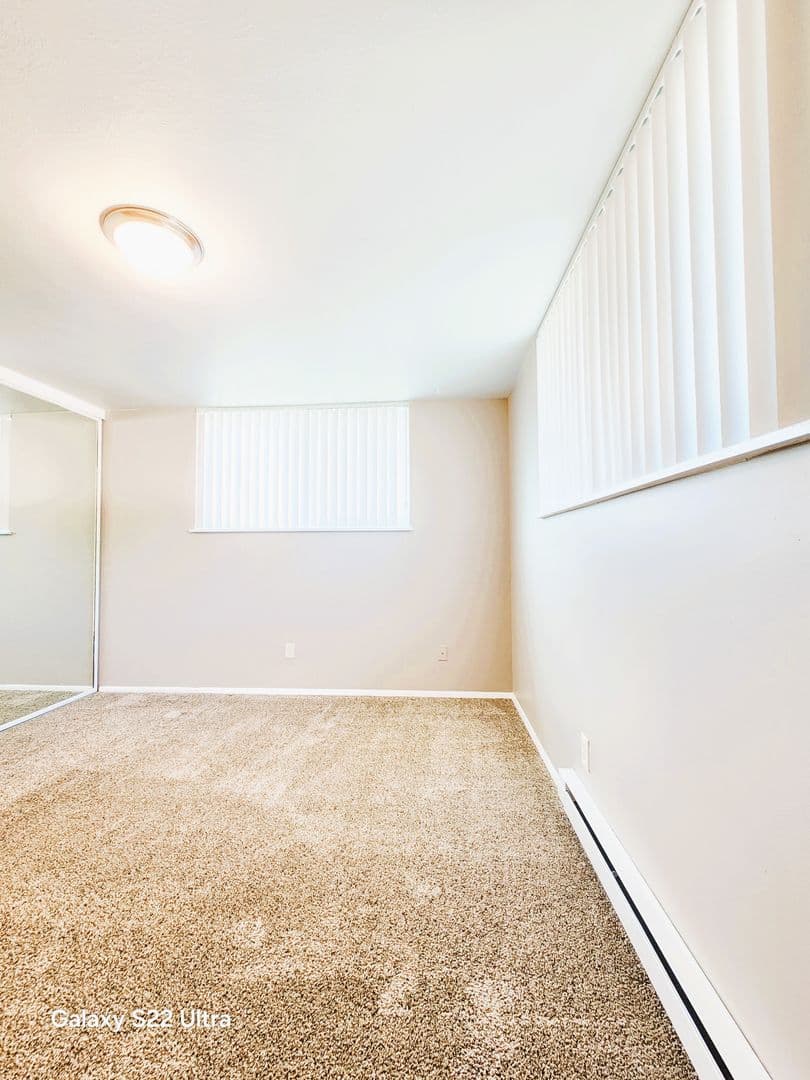 Richland Apartment: 160 Van Giesen