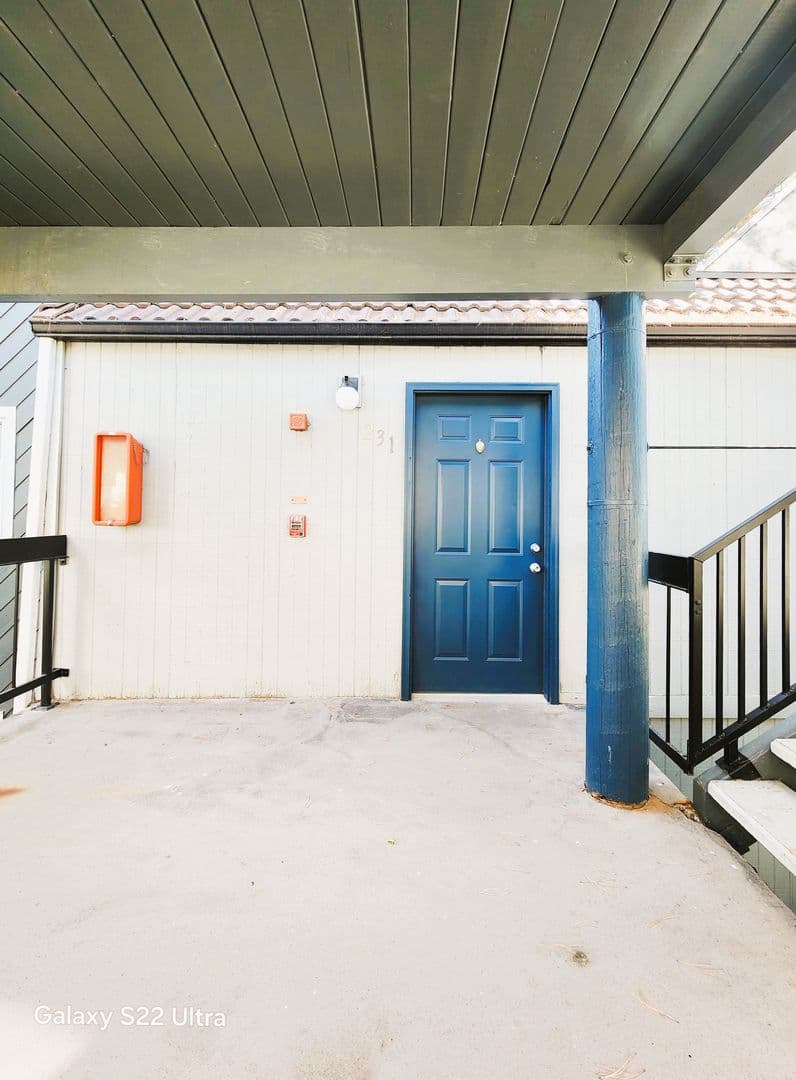 Richland Apartment: 1650 Mowry Square