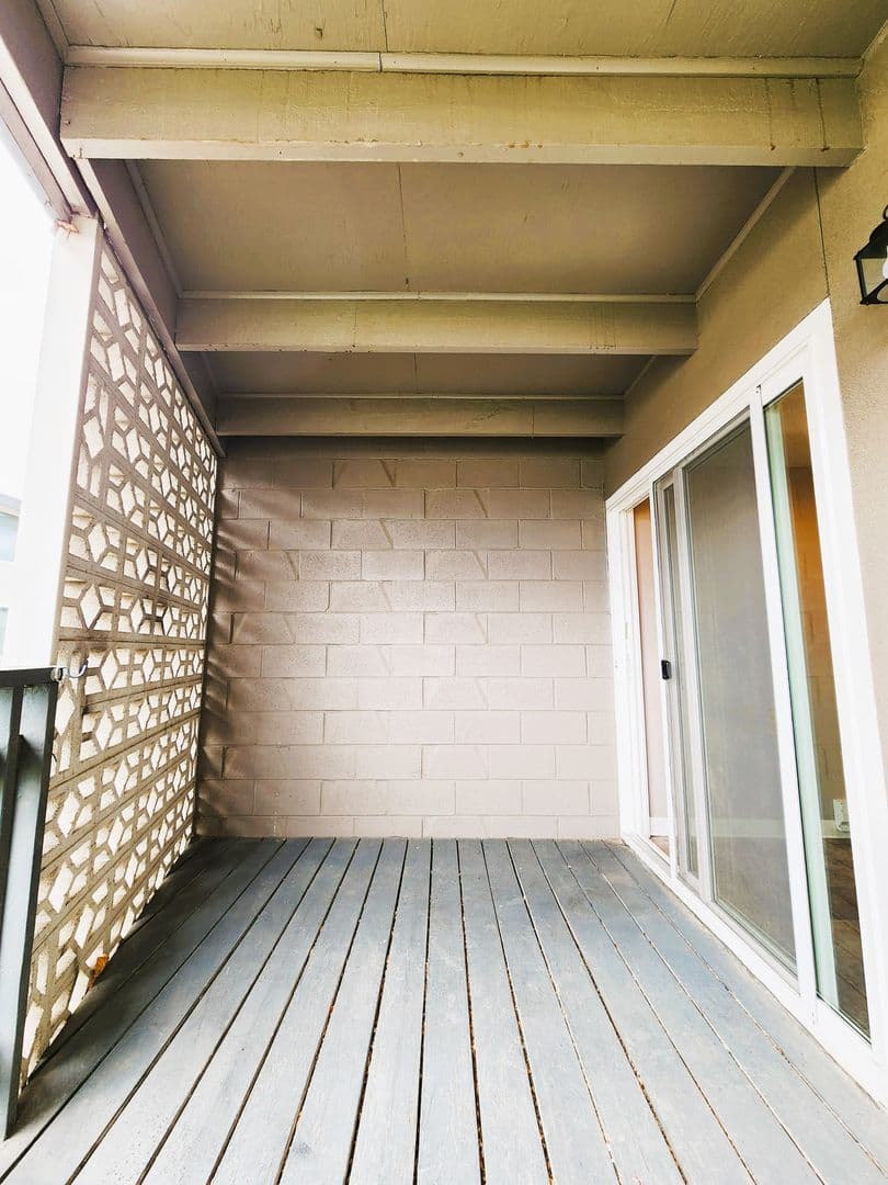 Richland Apartment: 160 Van Giesen