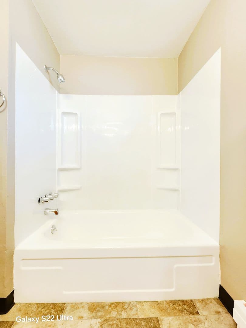 Richland Apartment: 160 Van Giesen