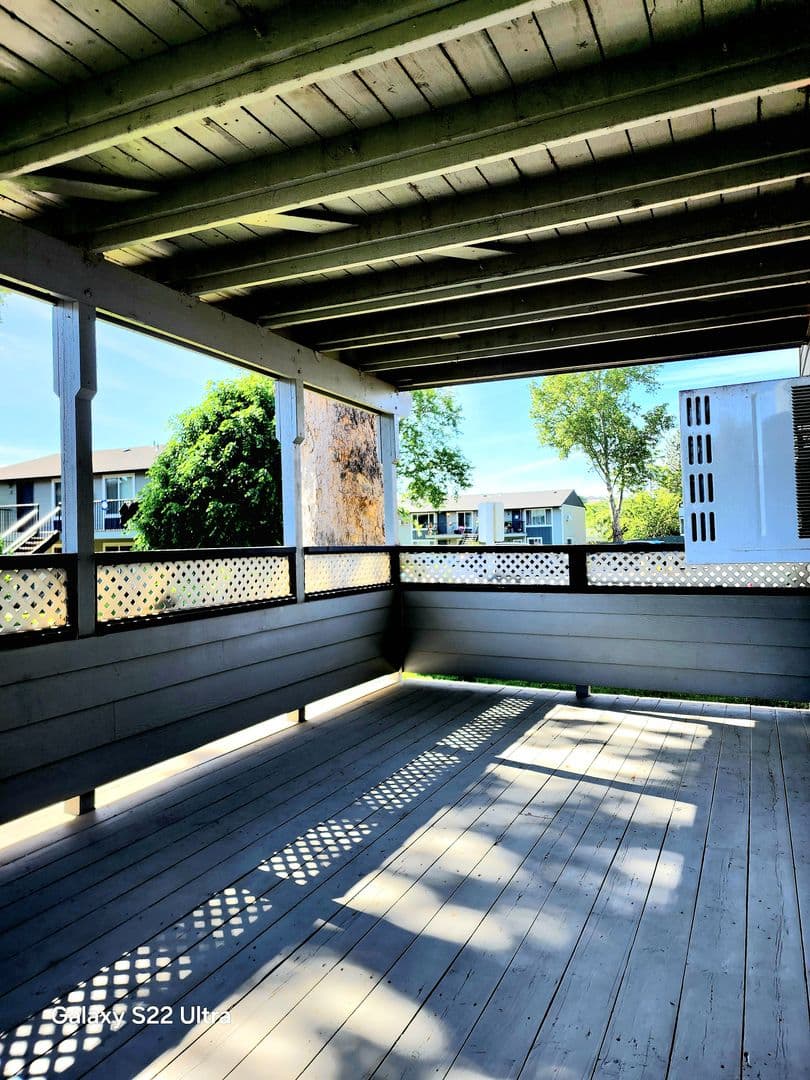 West Richland Apartment: 531 S. 38th Ave