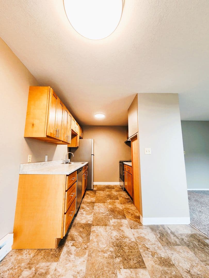 Richland Apartment: 160 Van Giesen