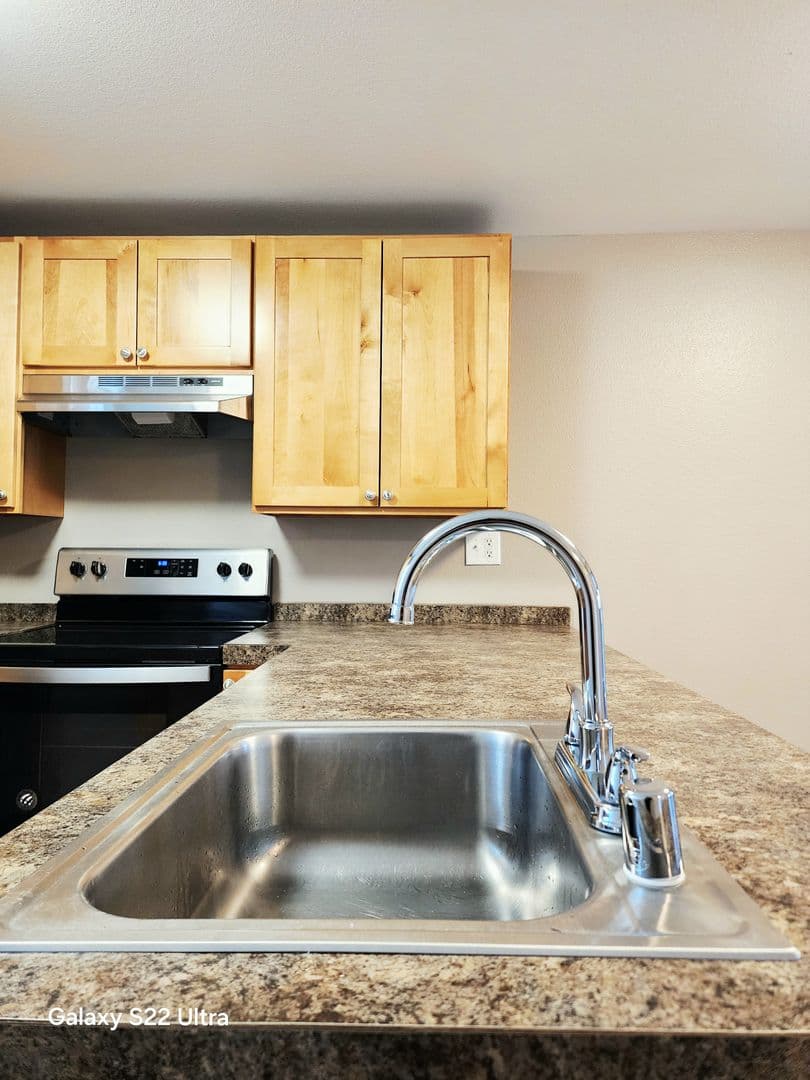 West Richland Apartment: 531 S. 38th Ave