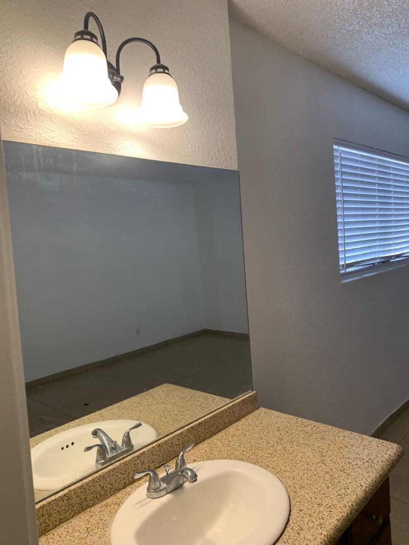 Las Vegas House: 5148 Greene Lane Unit C