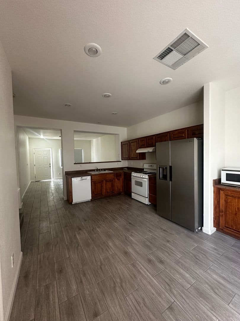 Las Vegas House: 6186 Pacific Dogwood Ave