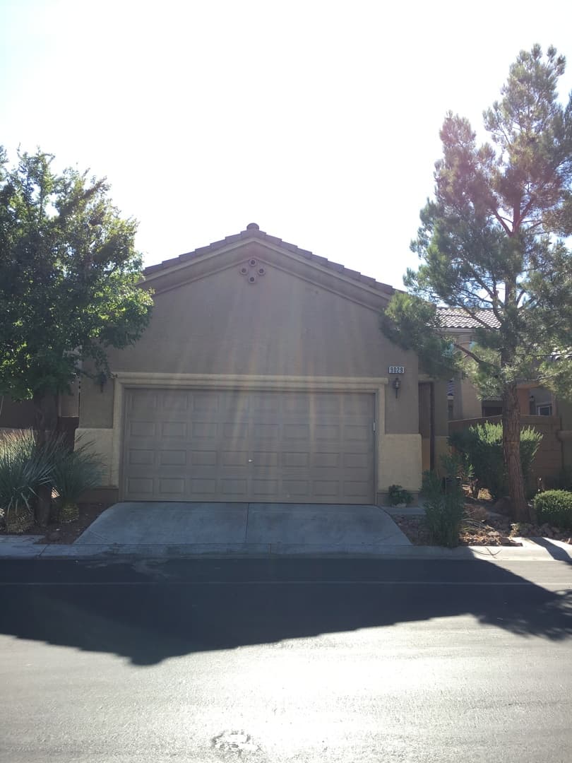 Las Vegas House: 9029 College Green