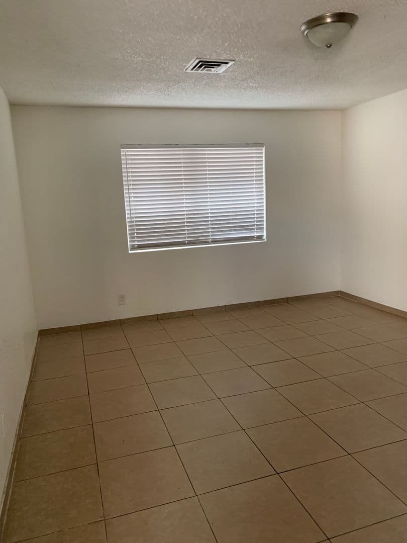 Las Vegas House: 5148 Greene Lane Unit C