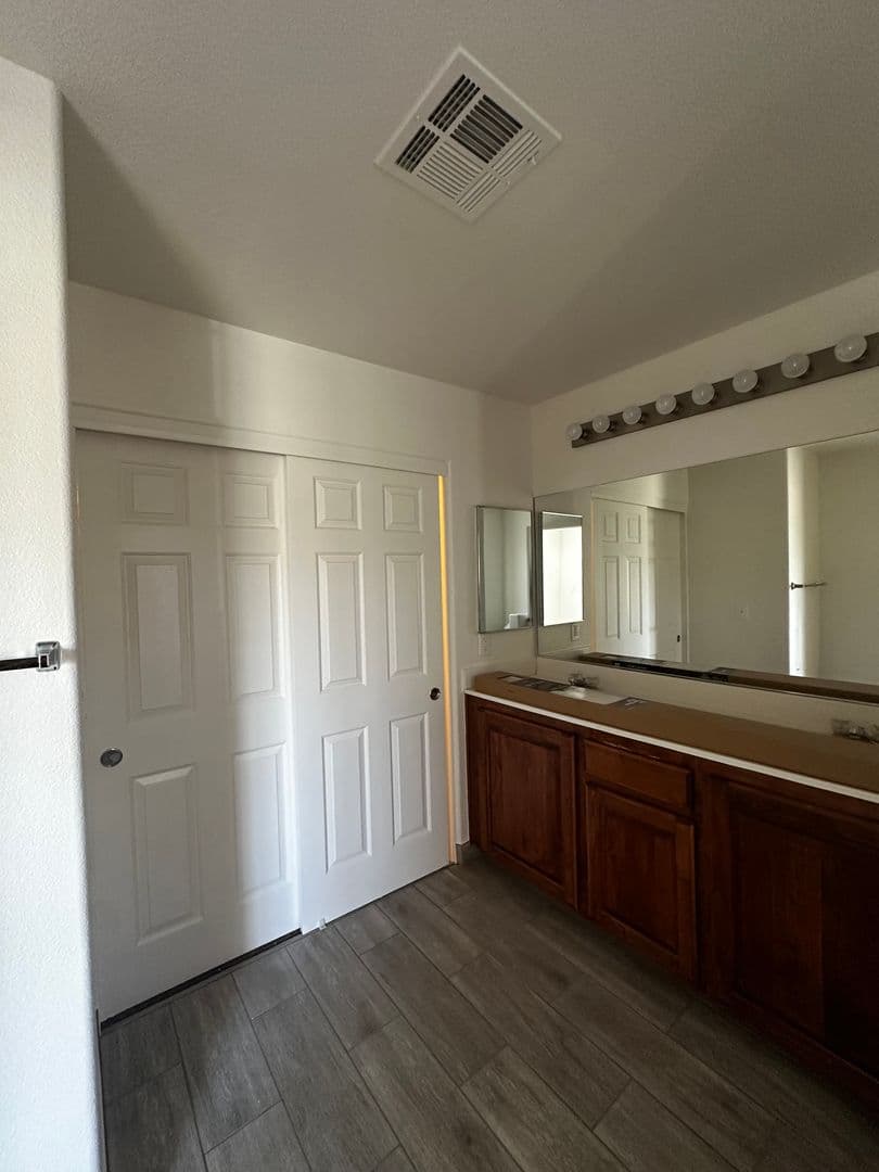Las Vegas House: 6186 Pacific Dogwood Ave