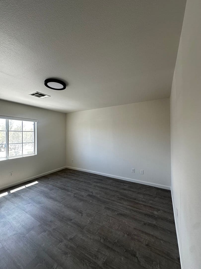 Las Vegas House: 6186 Pacific Dogwood Ave