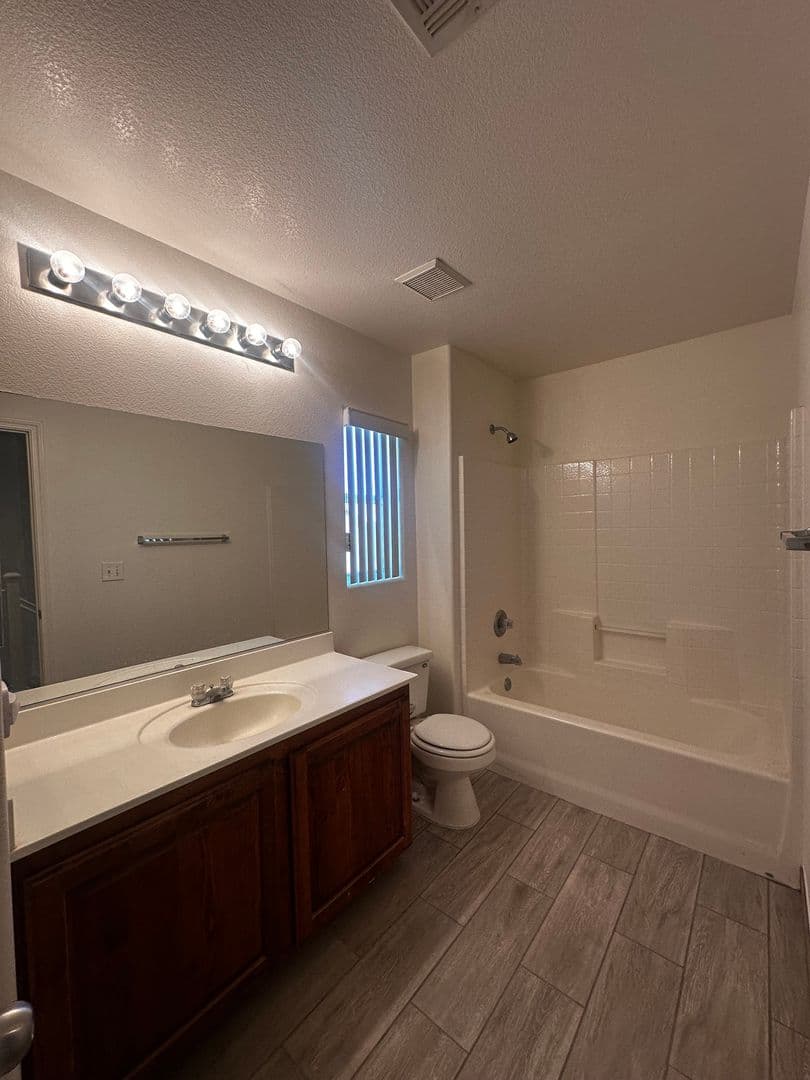 Las Vegas House: 6186 Pacific Dogwood Ave