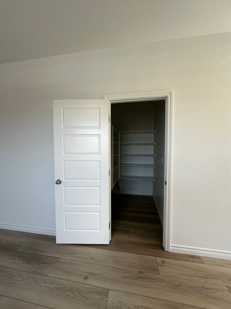 Las Vegas House: 9769 Redwood Cascade