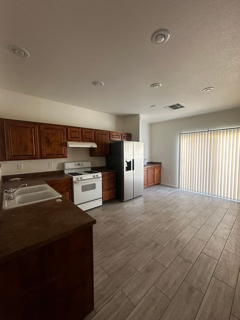 Las Vegas House: 6186 Pacific Dogwood Ave