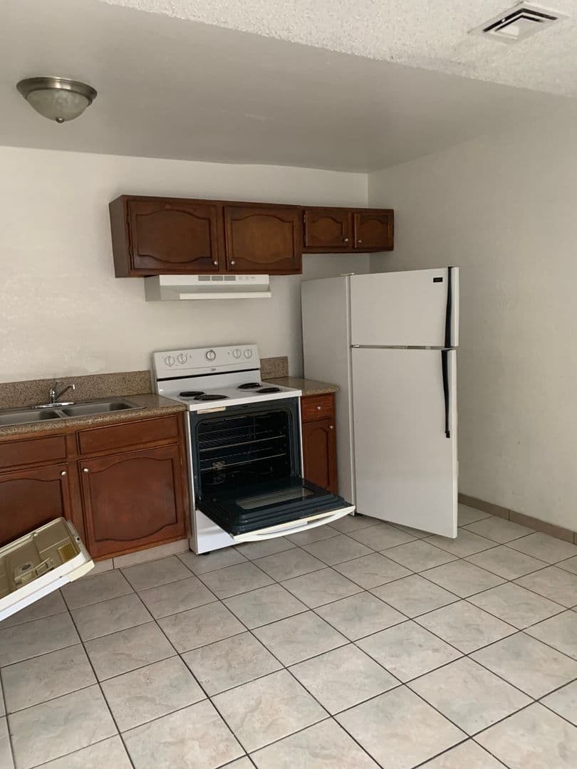 Las Vegas House: 5148 Greene Lane Unit C
