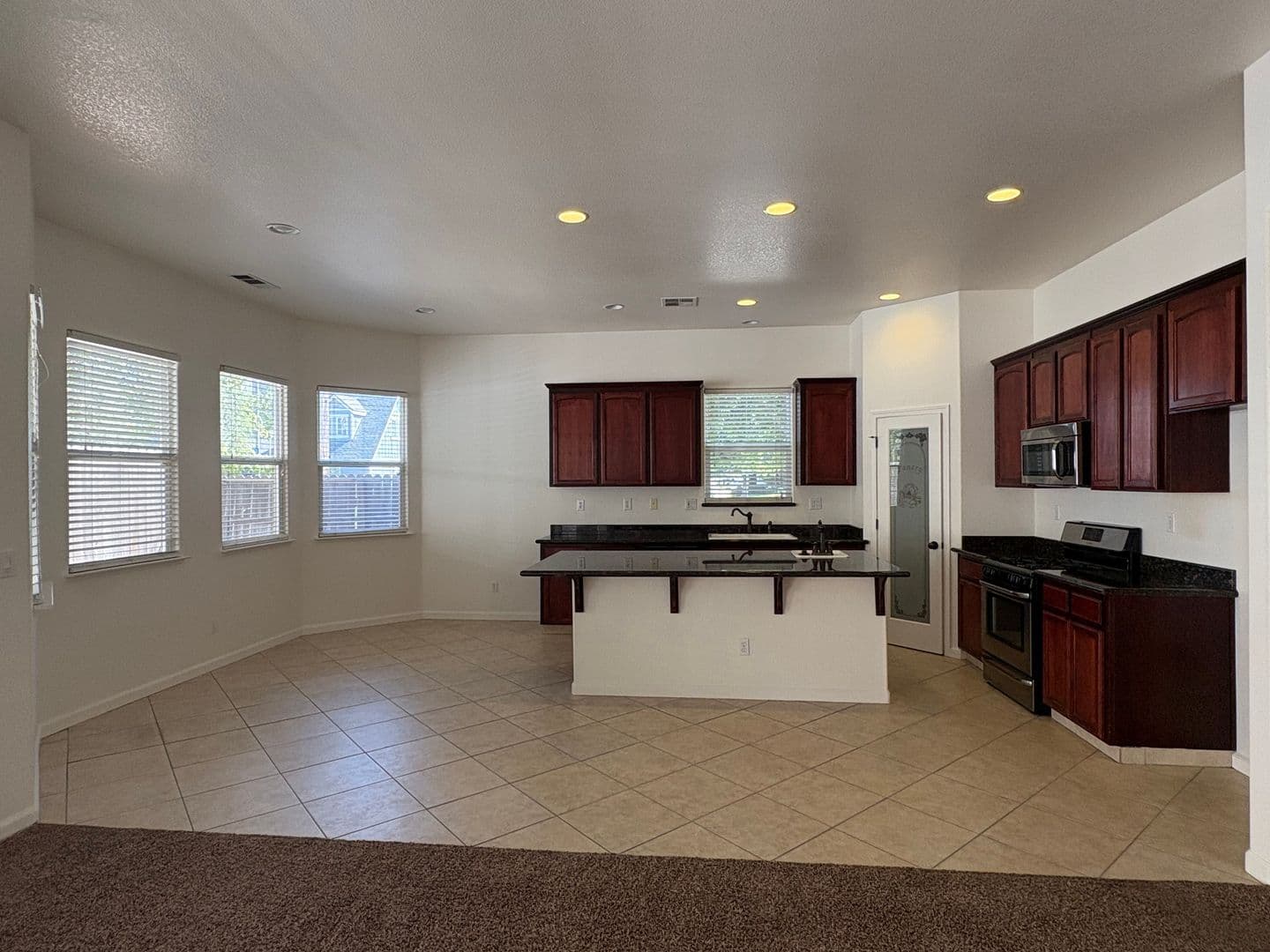 Turlock House: 1161 Hedstrom Rd