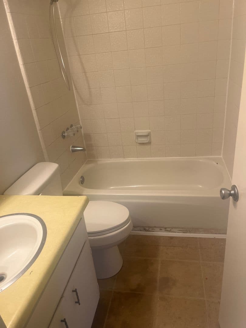 Atwater Apartment: 2501-2695 Winton Way