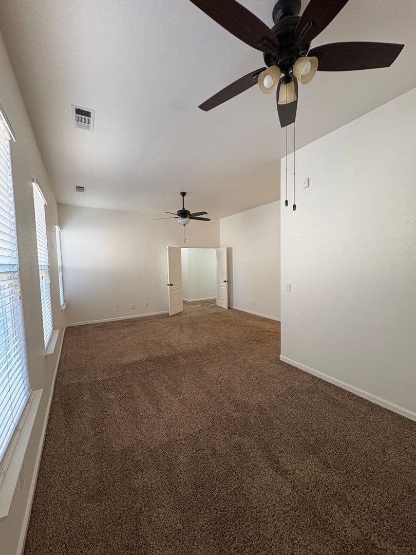 Turlock House: 1161 Hedstrom Rd