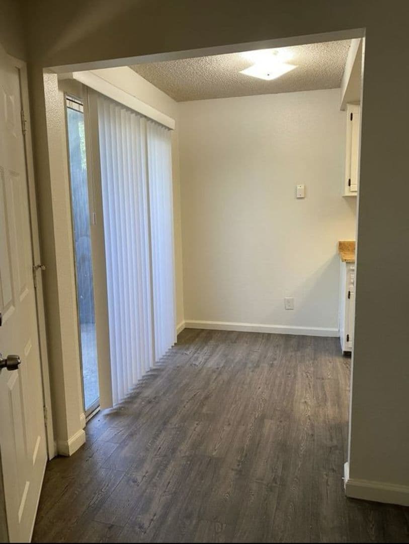 Atwater Apartment: 634 Cedar Ave
