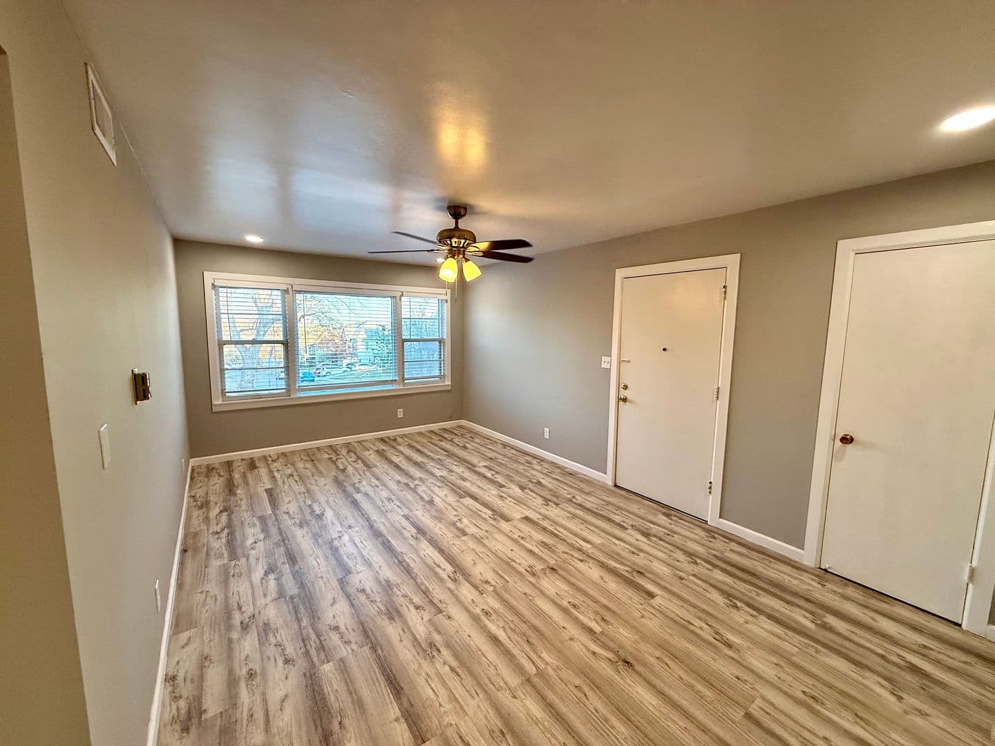 Omaha Apartment: 3701-3705 Jones St