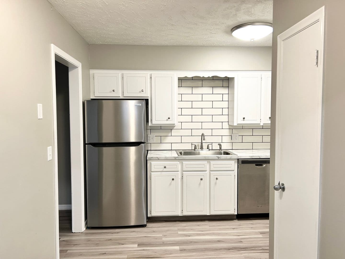 Omaha Apartment: 4813 Underwood Avenue