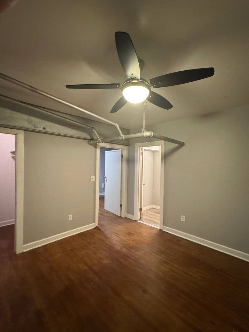 Kansas City Apartment: 127-129 E 46th, 131-133 E 46th , 1019 W 38th Street