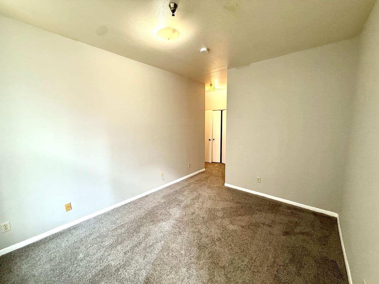 Omaha Apartment: 305 South 16th Street