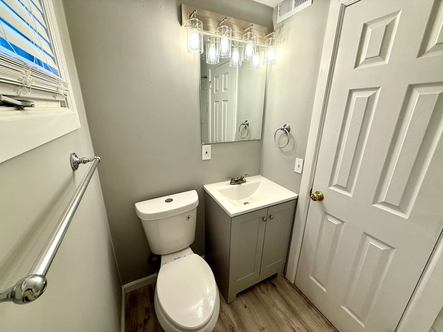Omaha Apartment: 3701-3705 Jones St
