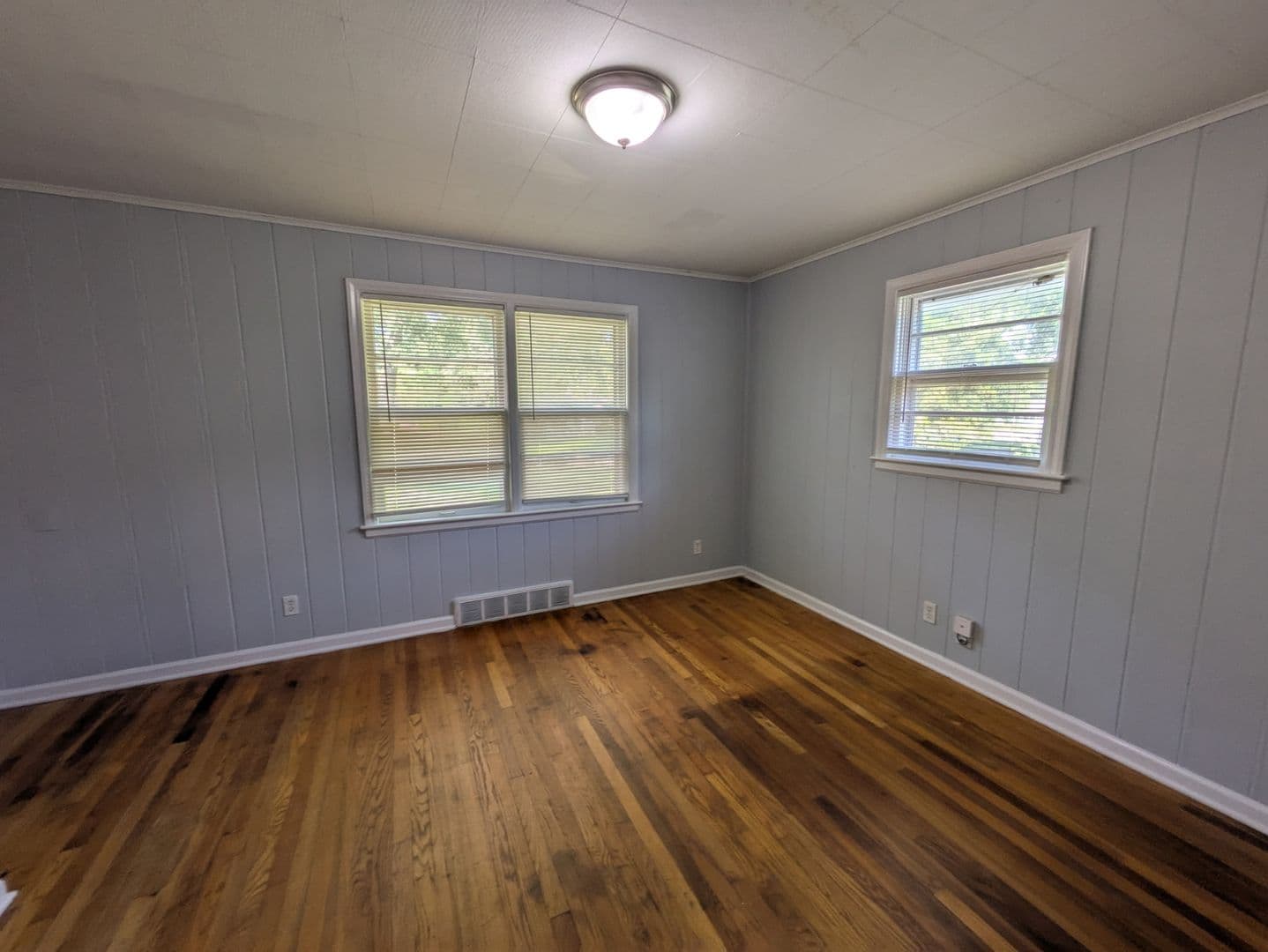 Kansas City House: 10415 Crystal Avenue