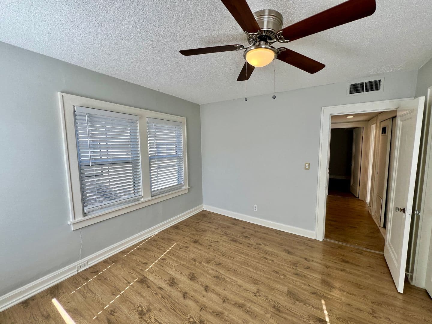 Kansas City Apartment: 127-129 E 46th, 131-133 E 46th , 1019 W 38th Street