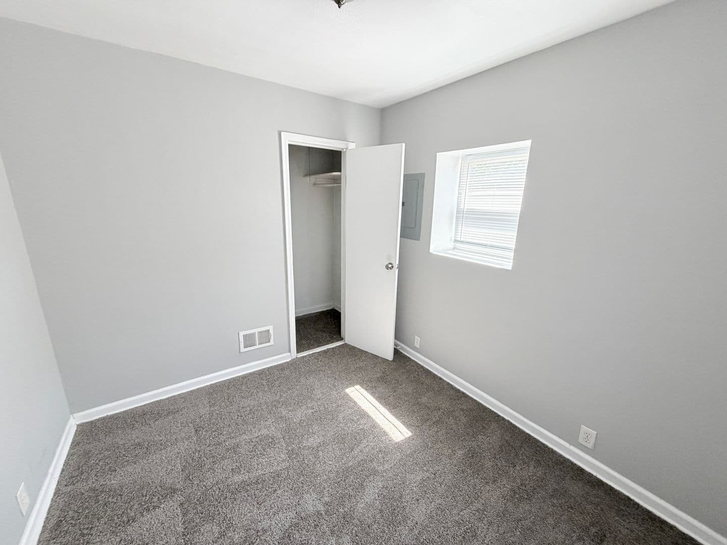 Independence House: 743 N Kiger Road