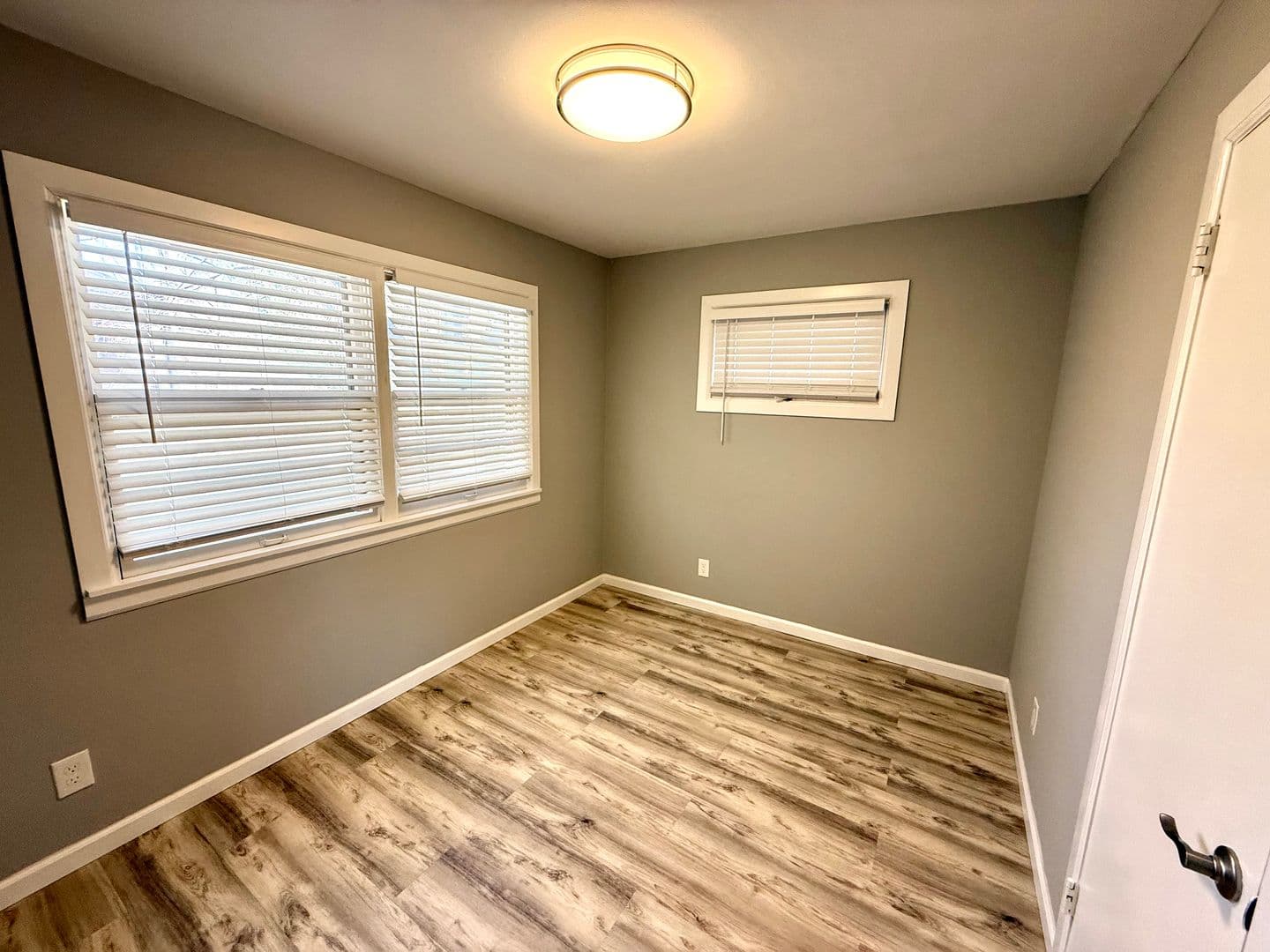 Omaha Apartment: 3701-3705 Jones St