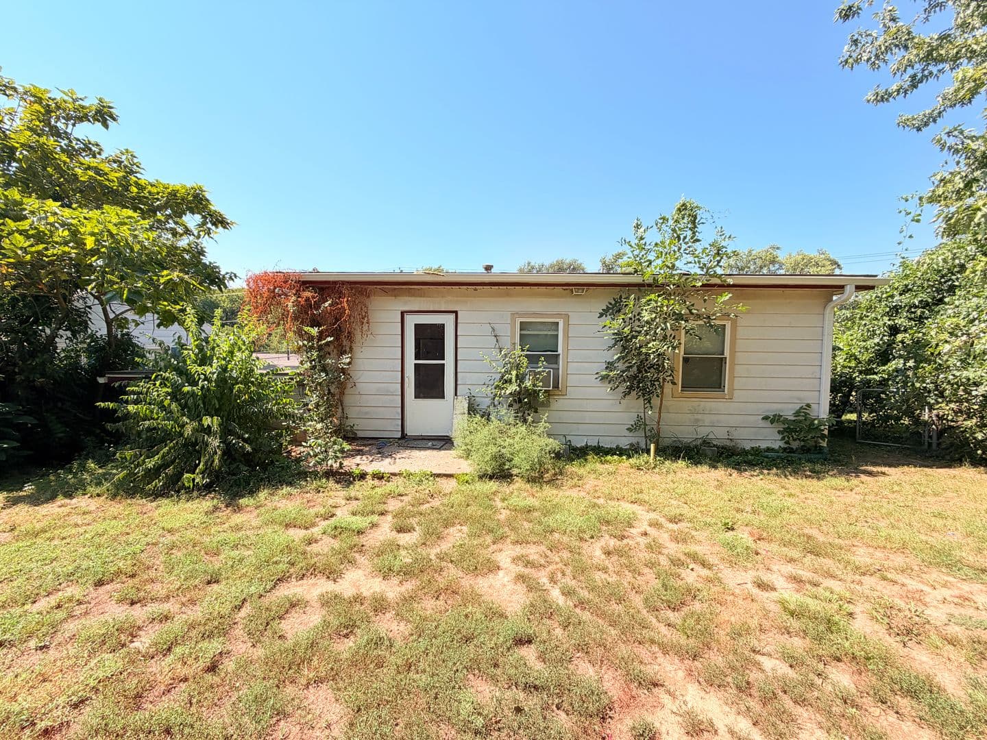 Independence House: 743 N Kiger Road